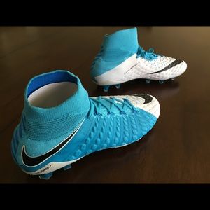 New Nike Soccer Hypervenom 3 size 11.5